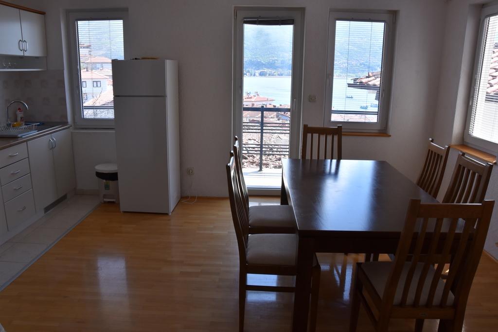 Apartment Damjan Ohrid Bagian luar foto