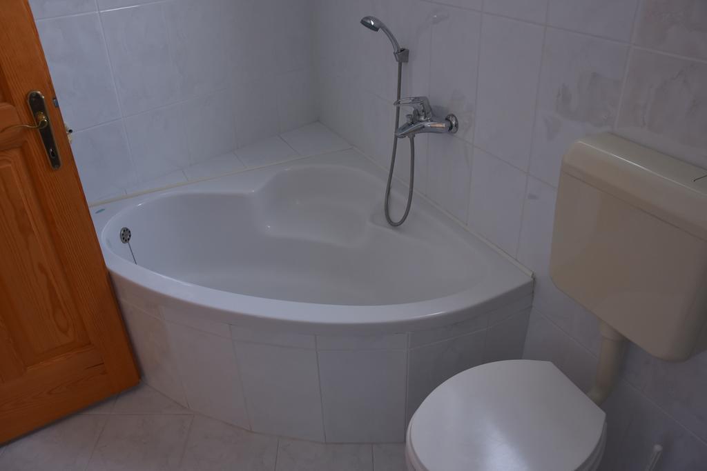 Apartment Damjan Ohrid Bagian luar foto