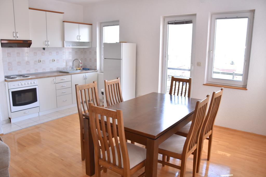 Apartment Damjan Ohrid Bagian luar foto